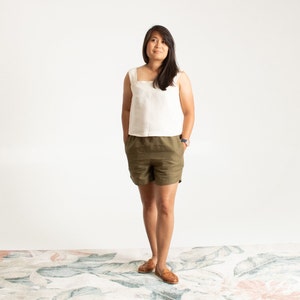 Minimalist Strap Top: Versatile Tank