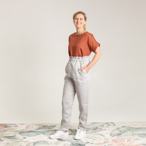 Tapered linen pants with pockets