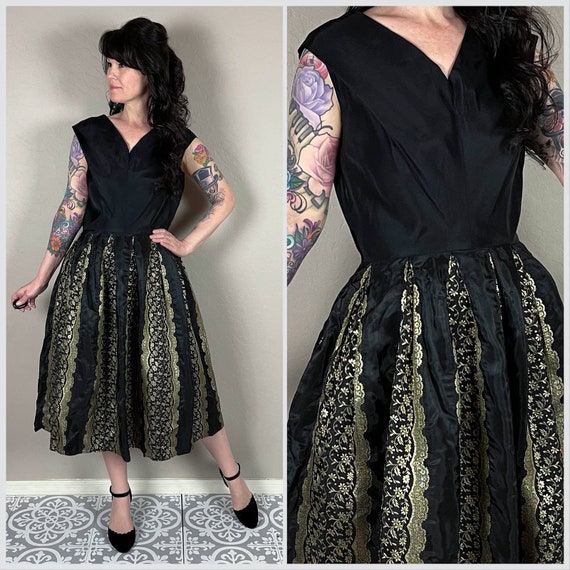Vintage 1940s/50s Black and Gold Sleeveless Cockt… - image 1