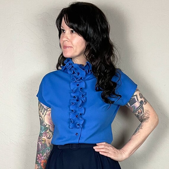 short sleeve blouse with ruffles