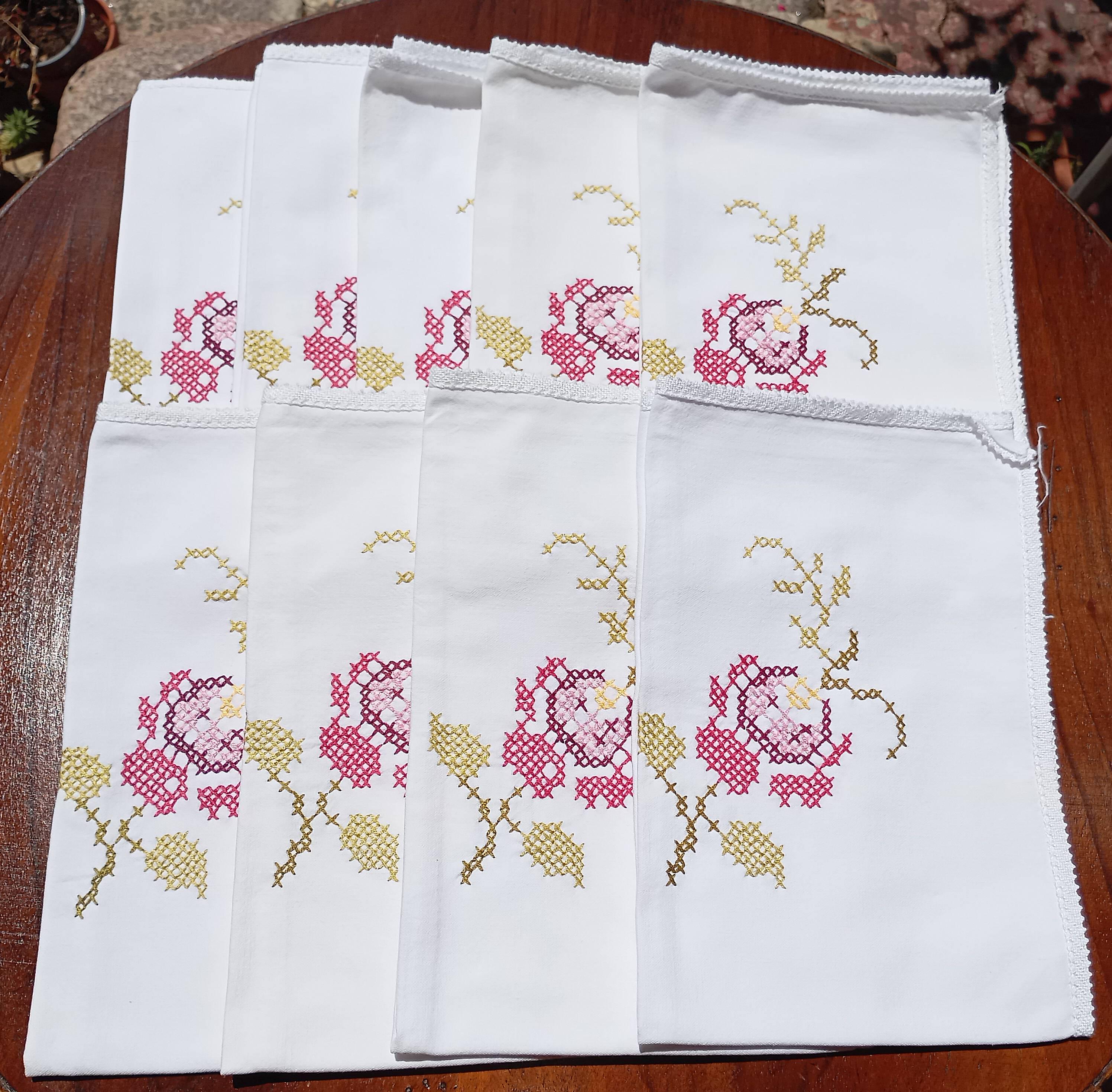 2 Porte-serviettes De Table Anciens Brodés Main - Coton - Neufs Avec étiquettes