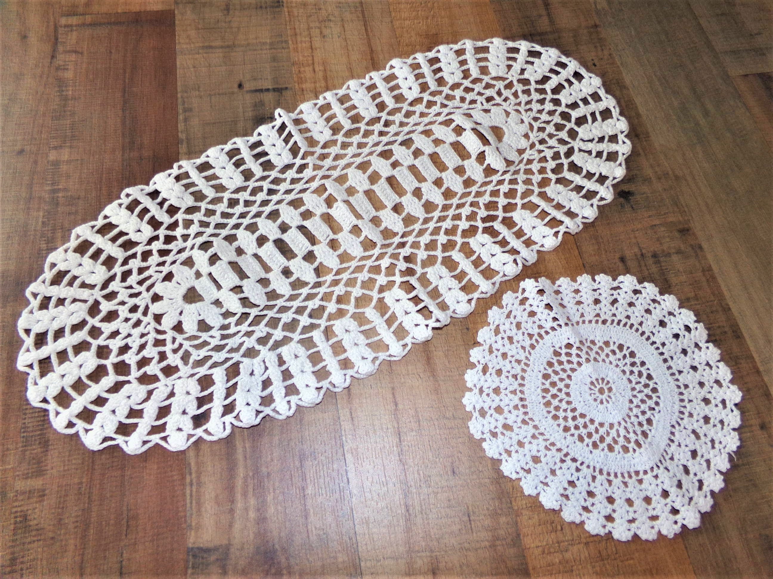 Vintage France - 2 Napperons Fait Main Au Crochet French Antic Doily
