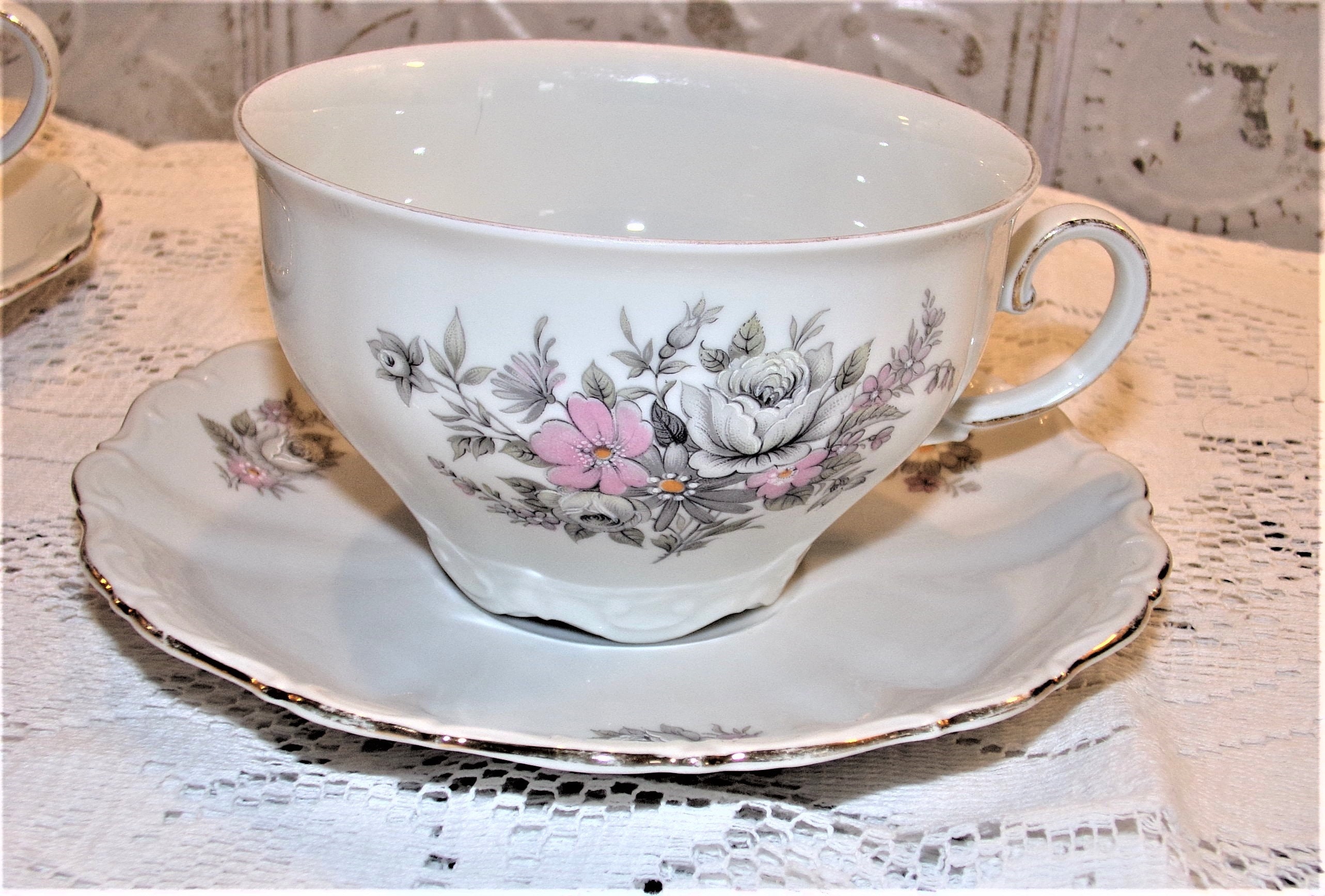 Lot de 2 Grandes Tasses en Porcelaine Seltmann Weiden Bavaria Germany