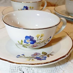 Vintage France - Porcelain coffee or tea set 4 cups + 4 saucers - Shabby