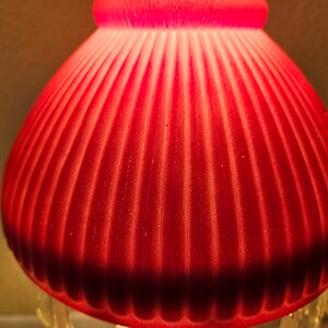 Vintage red hurricane lamp with crystals, red gone with the wind lamp, vintage hurricane lamp, home decor, victorian lamps, red accent lamp bild 10
