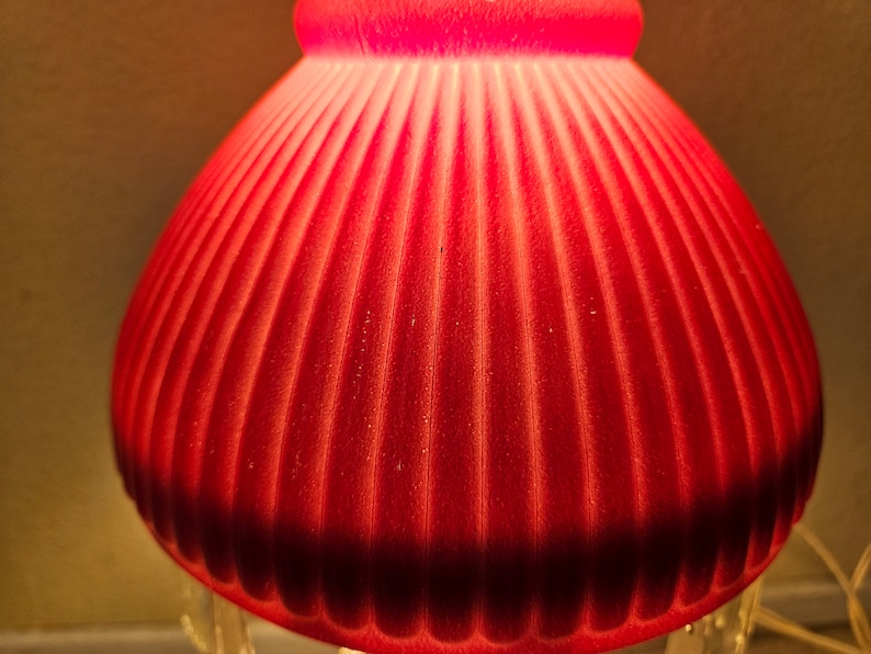 Vintage red hurricane lamp with crystals, red gone with the wind lamp, vintage hurricane lamp, home decor, victorian lamps, red accent lamp bild 10
