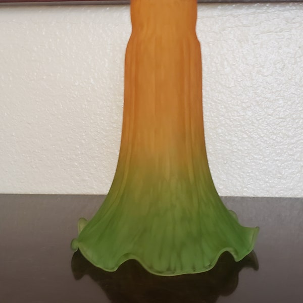 Large lily replacement glass green/amber