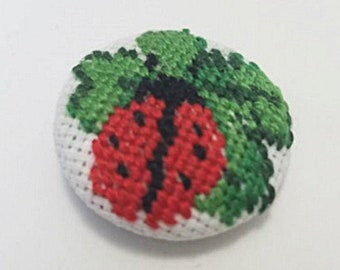 Ladybug Brooch, Pin Buttons, Cross Stitch Embroidery Covered Buttons, Pins, Brooch Pins, Jewelry Gifts for Women, Ladybug Gifts, Bug Pins