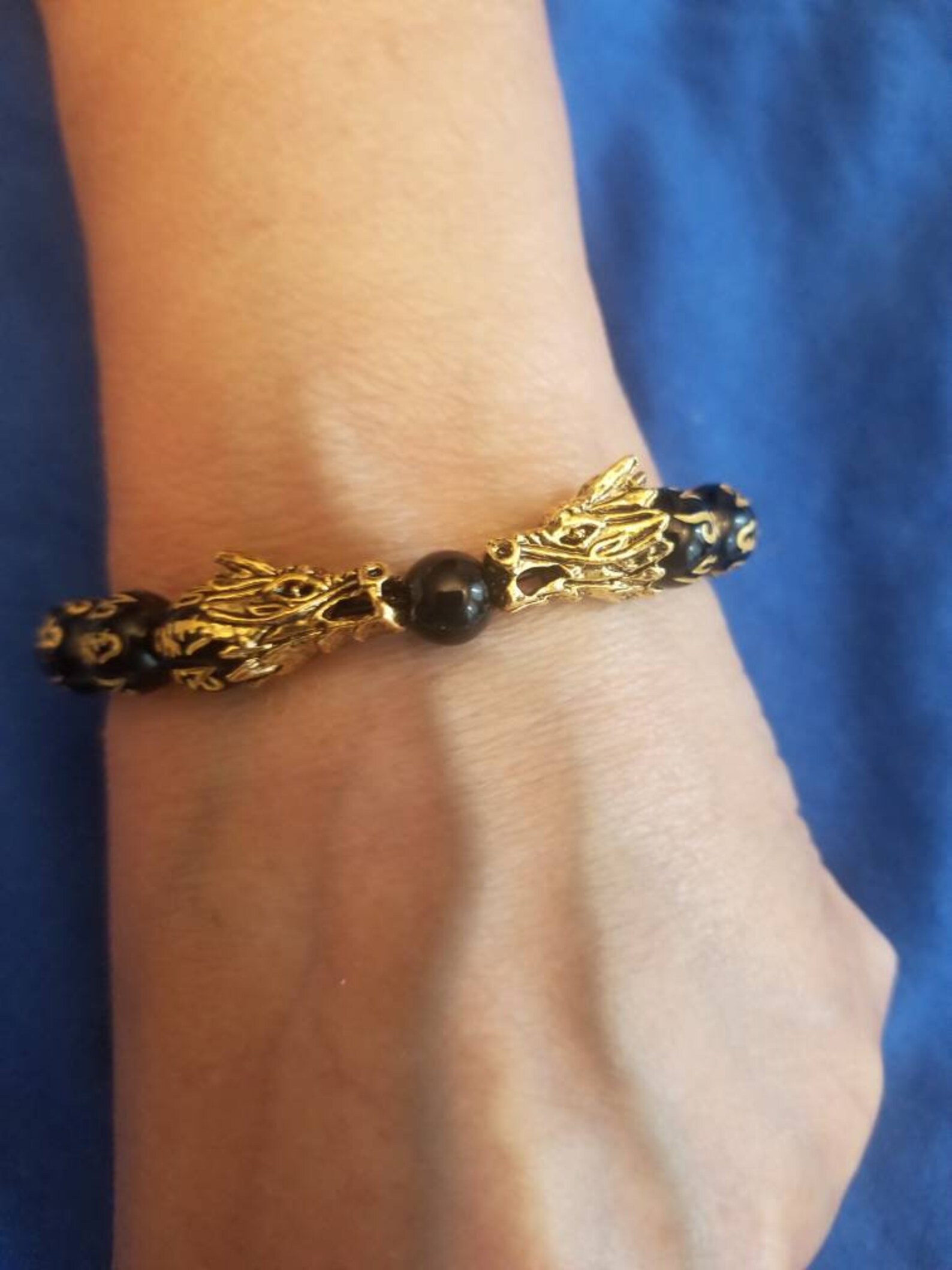 Mens or Ladies Lucky Feng Shui Bracelet With Dragon Heads. Good Luck