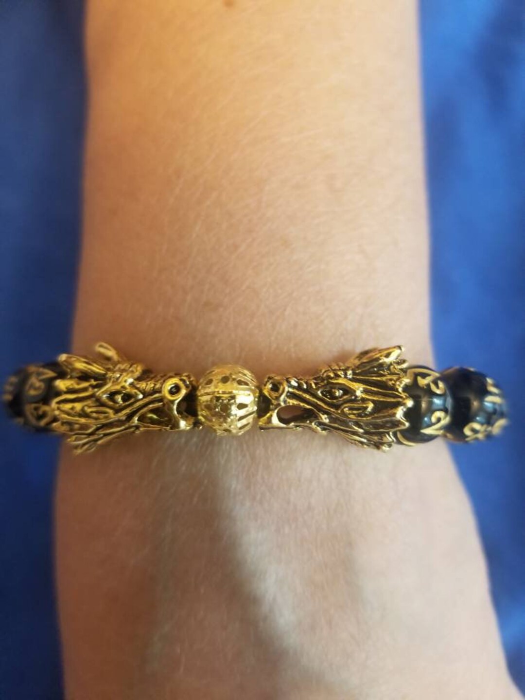 Mens or Ladies Lucky Feng Shui Bracelet With Dragon Heads. Good Luck