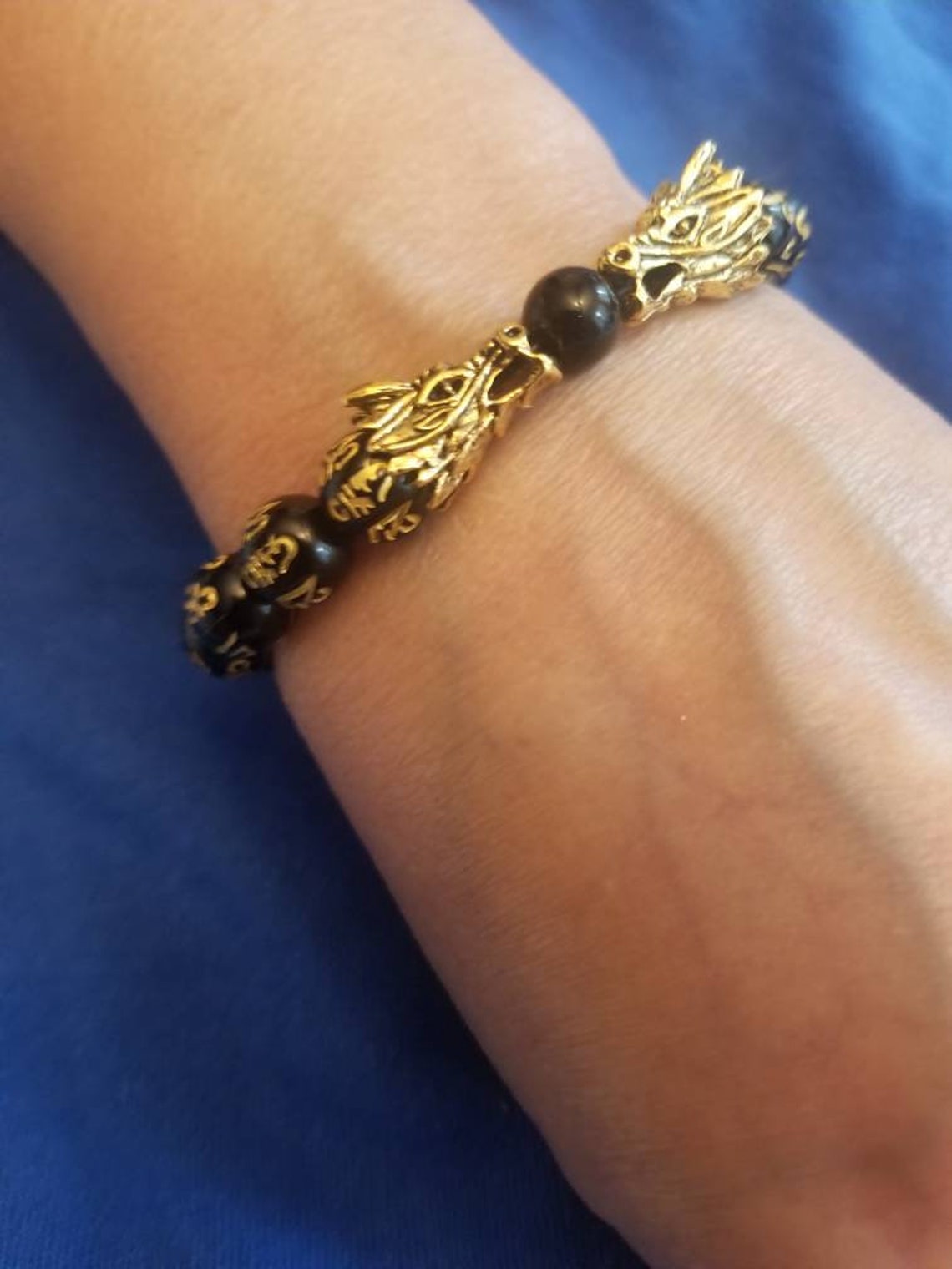 Mens or Ladies Lucky Feng Shui Bracelet With Dragon Heads. Good Luck