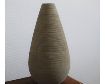 Vase beige mat en grès - Fait main