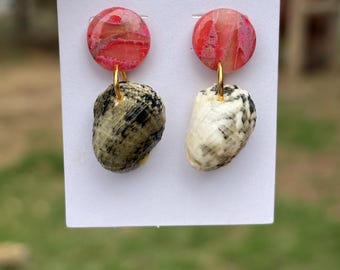 Beach inspired seashell earrings
