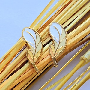 Enamel Pin Board Filler Set - Angel&#39;s Plume