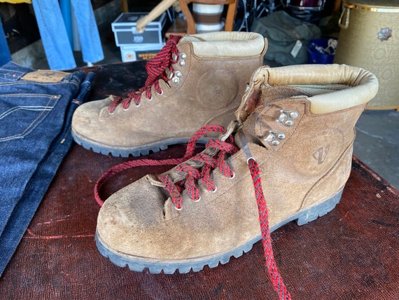1980s Vasque '7506' Hiking/ Trail Boots - sz 11.5