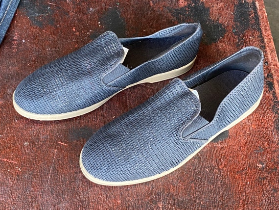 zig zag winos slip on