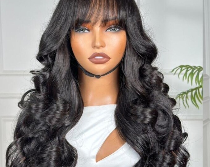 Sleek and Chic wavy Wig with Bangs! 18inches