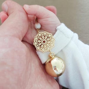 Pregnancy Chime Bell Necklace for Expecting Moms – Stainless Steel Belly Necklace