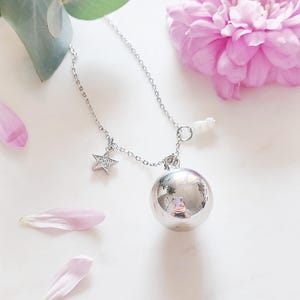 Pregnancy Necklace Mexican Bola – Baby Chime Jewelry for Mom to Be – Maternity Gift – Pearl Chime Pendant – Stainless Steel Chain