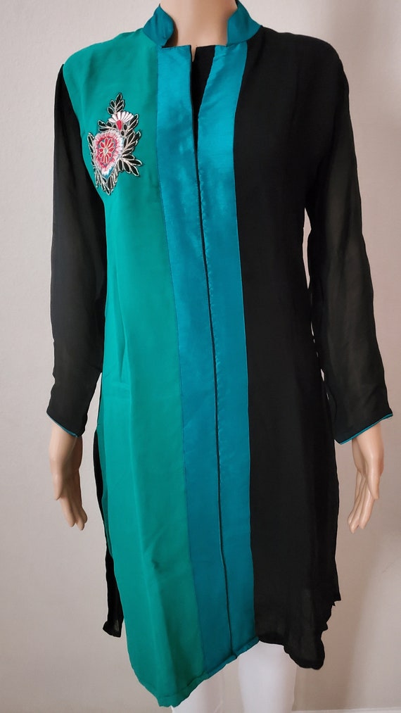 Green Designer Casual Wear Readymade Georgette Kurti | Casual wear, How to  wear, Kurti