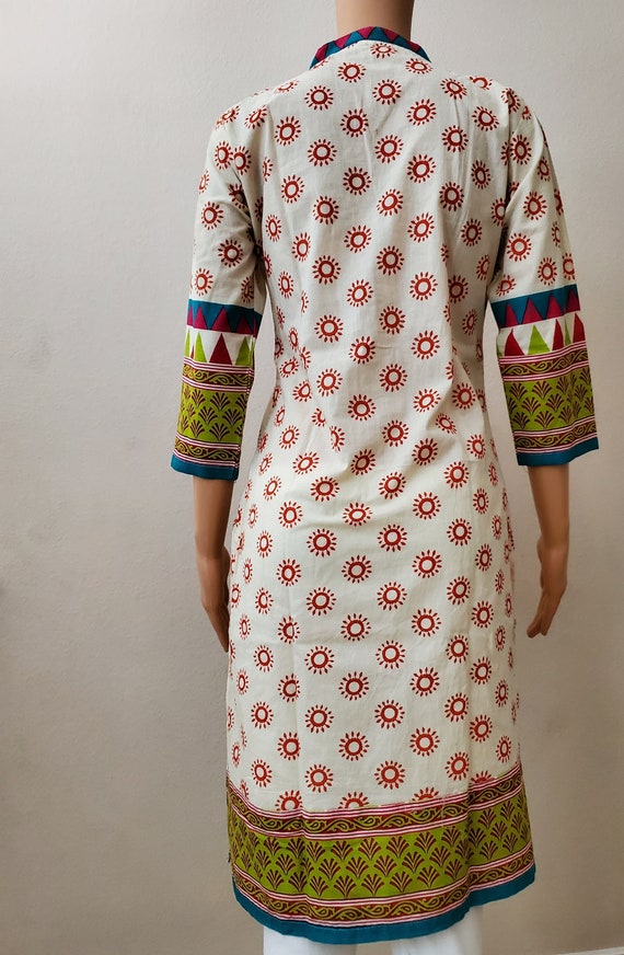 Off White Printed Indian Kurti Kurta Womens Tops Indian Etsy Off White Printed Indian Kurti Kurta Womens Tops Indian Etsy