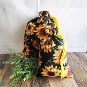 Sunflower Flannel Gift Bag: Eco-Friendly Fabric Drawstring Bag
