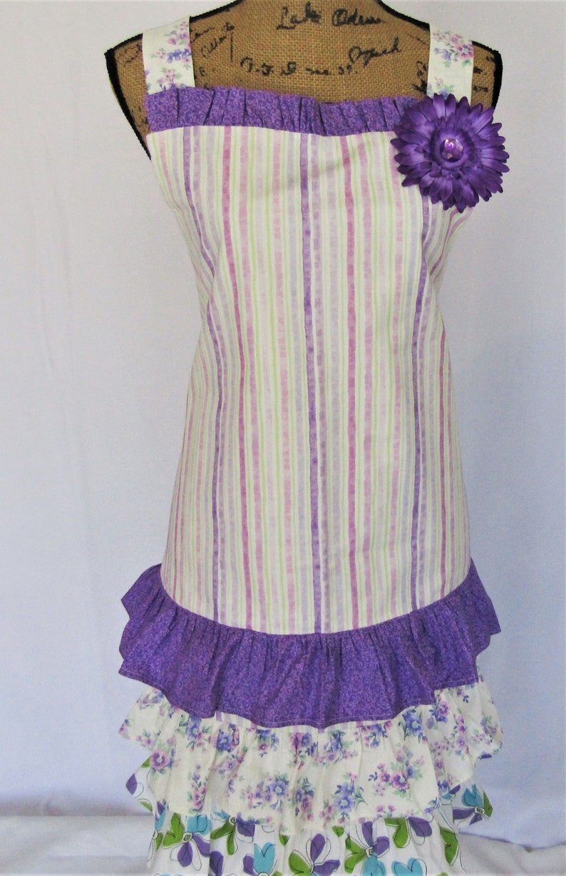 Fully lined Chore Girl Apron Pattern Vintage Style Ruffled Apron Shabby Chic Apron Boho Print Ruffled Apron FULL KITCHEN APRON