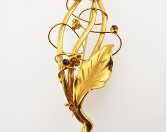 Vintage Leaf Brooch: Rhinestone Floral Design