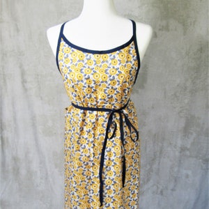 Reversible Floral Kitchen Apron: Boho Chef-Style Cotton Apron with Pocket