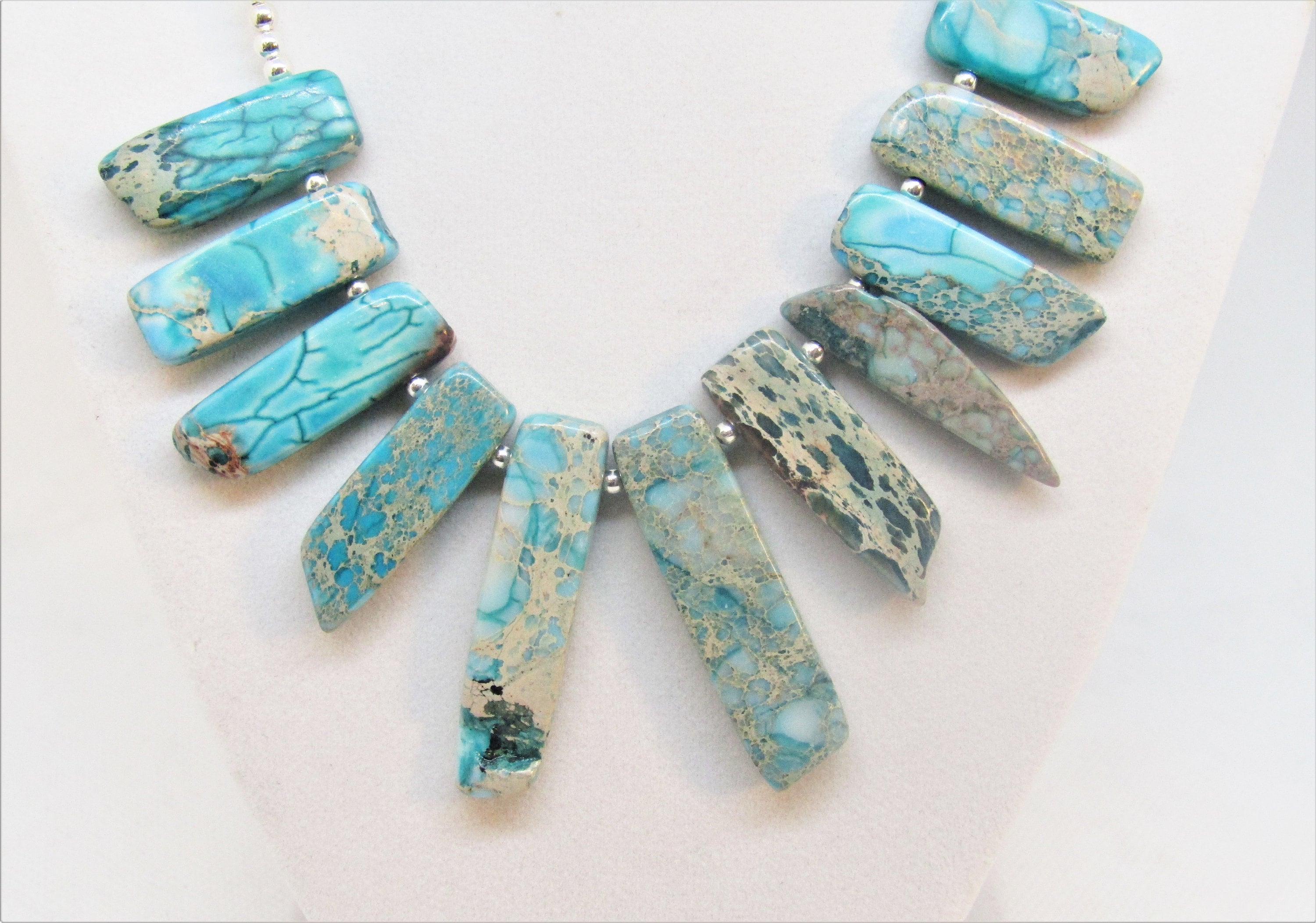 NATURAL STONE Fan Necklace, Agates, adjustable length