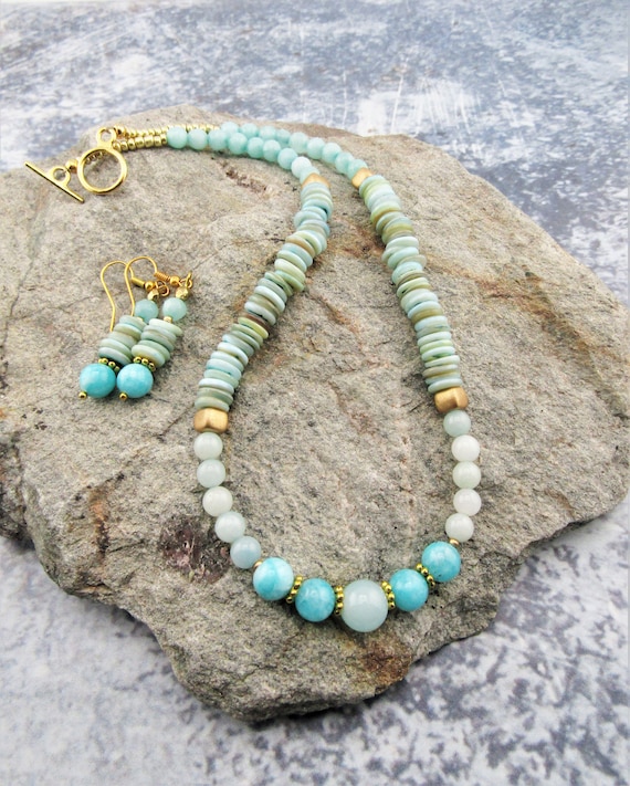 Teal Jade & Shell Necklace: Boho Agate Choker
