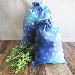 Star Print Flannel Gift Bags: Reusable Drawstring Fabric Bag