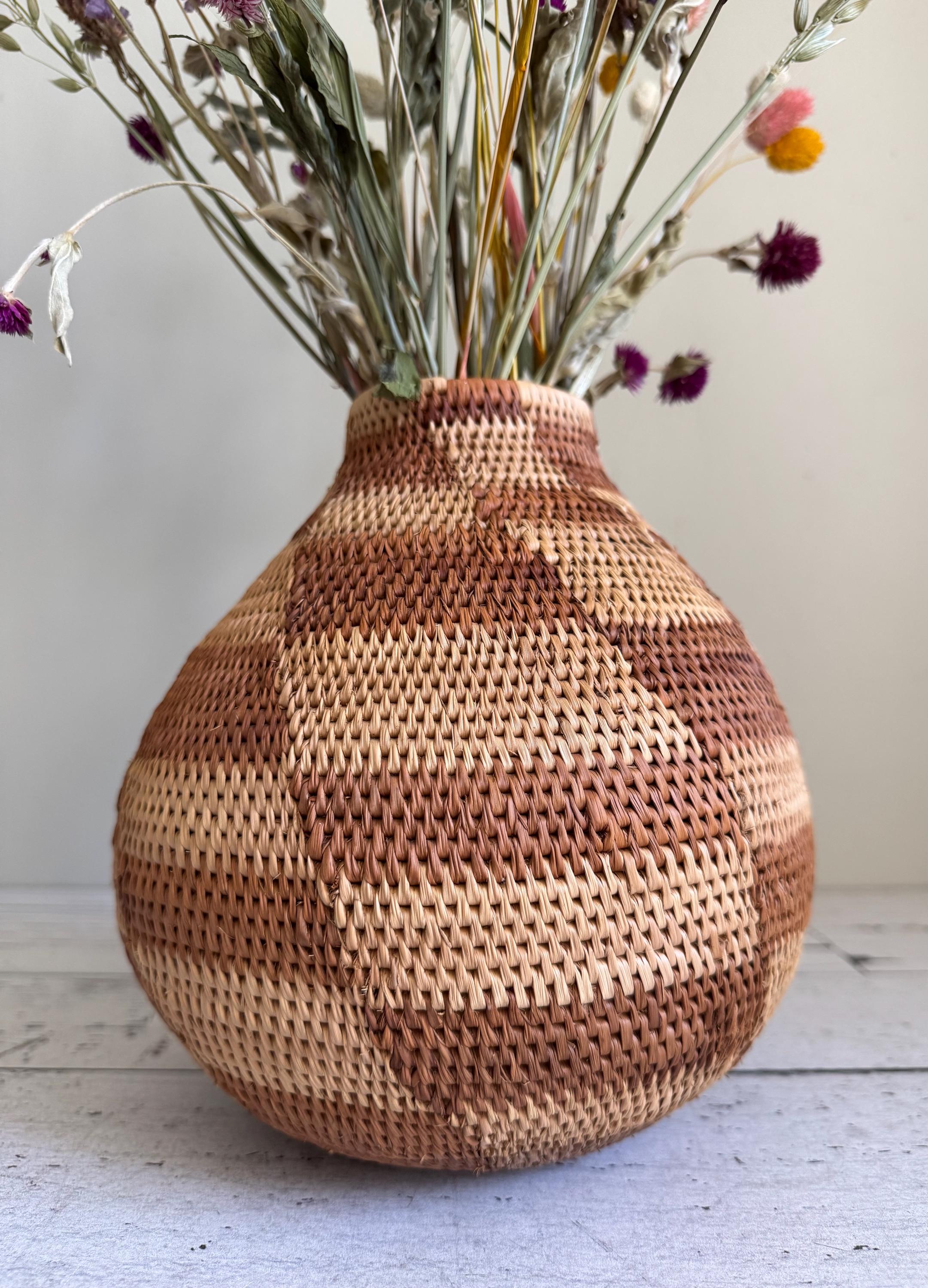 その他 Zimbabwe Natural Vase Designer Basket L Zimbabwe Natural Vase Designer Basket L 【公式通販】