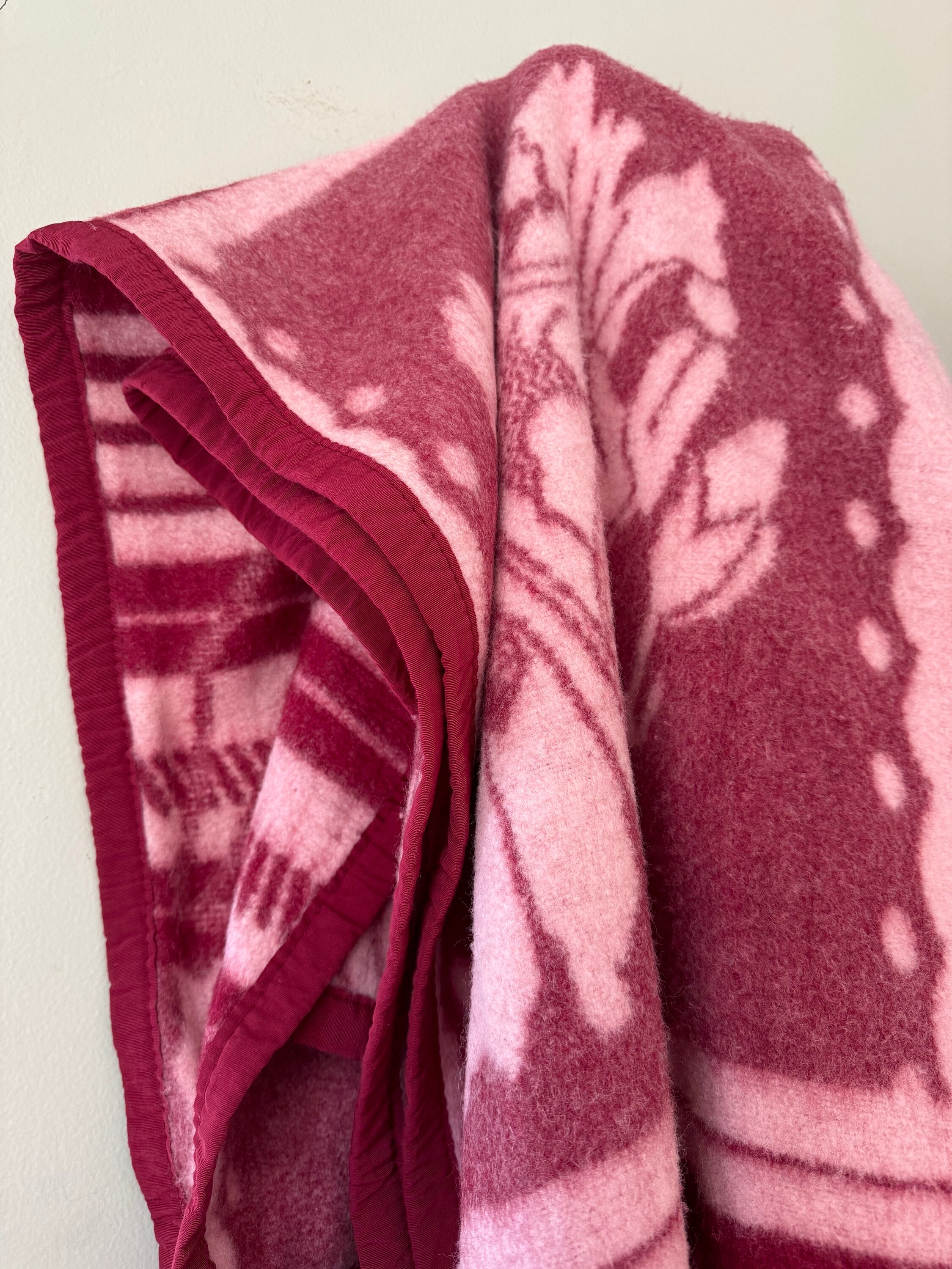 Vintage Wool Blanket Twin Size 57” x 71” | Swan - Gansu China