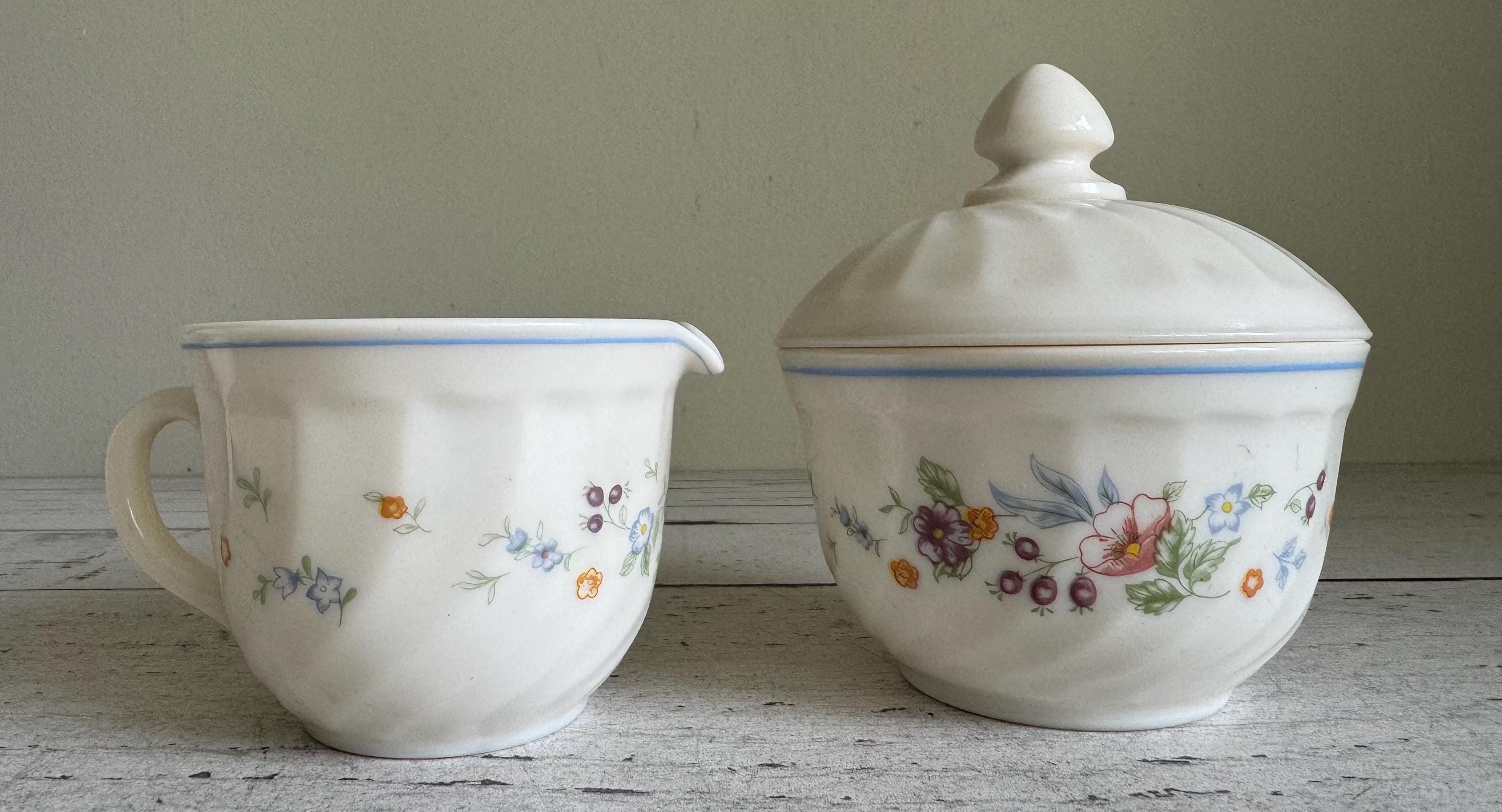 【ヴィンテージテーブルウェア】フランス /arcopal Vintage Arcopal France Victoria Table Ware - Etsy 日本