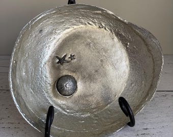 Vintage Saltwater Pewter Canada Large Size Bowl with Sea Urchin Starfish Signed 98