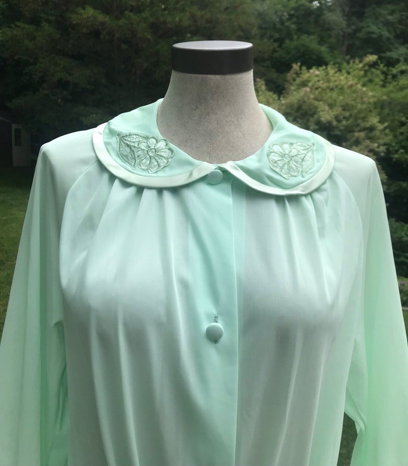 Vintage Maxi Robe Housecoat Mint Green Semi Sheer Size L/XL Daisy Fresh image 2