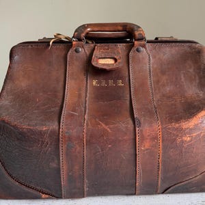 Old Leather Gladstone Bag - Etsy Canada