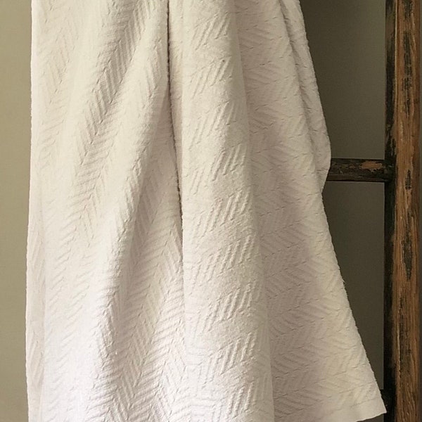 White Bedspread - Etsy