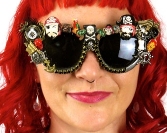 Pirate Sunglasses, Halloween Sunglasses, Sexy Pirate Costume Women, Black Cat Eye Sunglasses, Black Crystal Sunglasses Jolly Roger Flag Gift