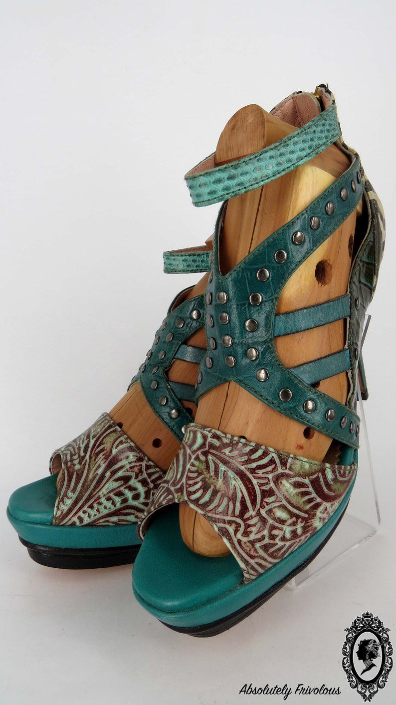 Green High heels, Leather High Heel, Tribal Shoes, Handmade Shoes, Peep Toe Heels, Pumps Size 8, Italian Leather Shoes, Designer Heels Women image 4