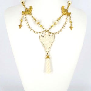Egyptian Necklace Gold, Antique Egyptian Revival Necklace Long Pendant, Winged Scarab Necklace, Spiral Necklaces for Women, Gold Scarab