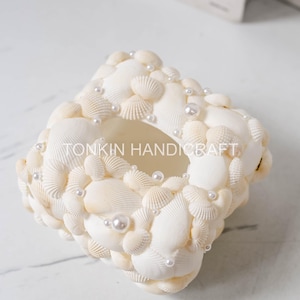 Seashell Tissue box, Seashell Tissue Box Holder, Beach Wedding Gift, Coastal Decor, Seashell Gift, Beach Decor, Beach Pearl Tissue box