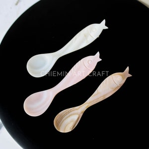 Mother of Pearl Caviar Fish Spoon, Personalized Seashell Spoon,Natural Personalized Utensils,Eco friendly Tableware and dinnerware Egg Spoon