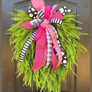 Spring Bead Grass Wreath, Saw Grass Wreath for Front Door, Custom Year Round Wreath, Cascading Greenery Wreath, Button Fern Wreath