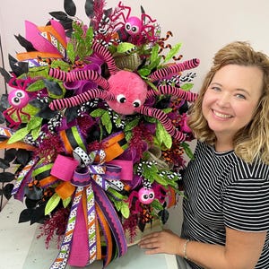 Pink and Black Halloween Wreath with Fuzzy Spider, Funky Front Door Decor, Bright Glitter Ribbon, Whimsical Spooky Door Wreath