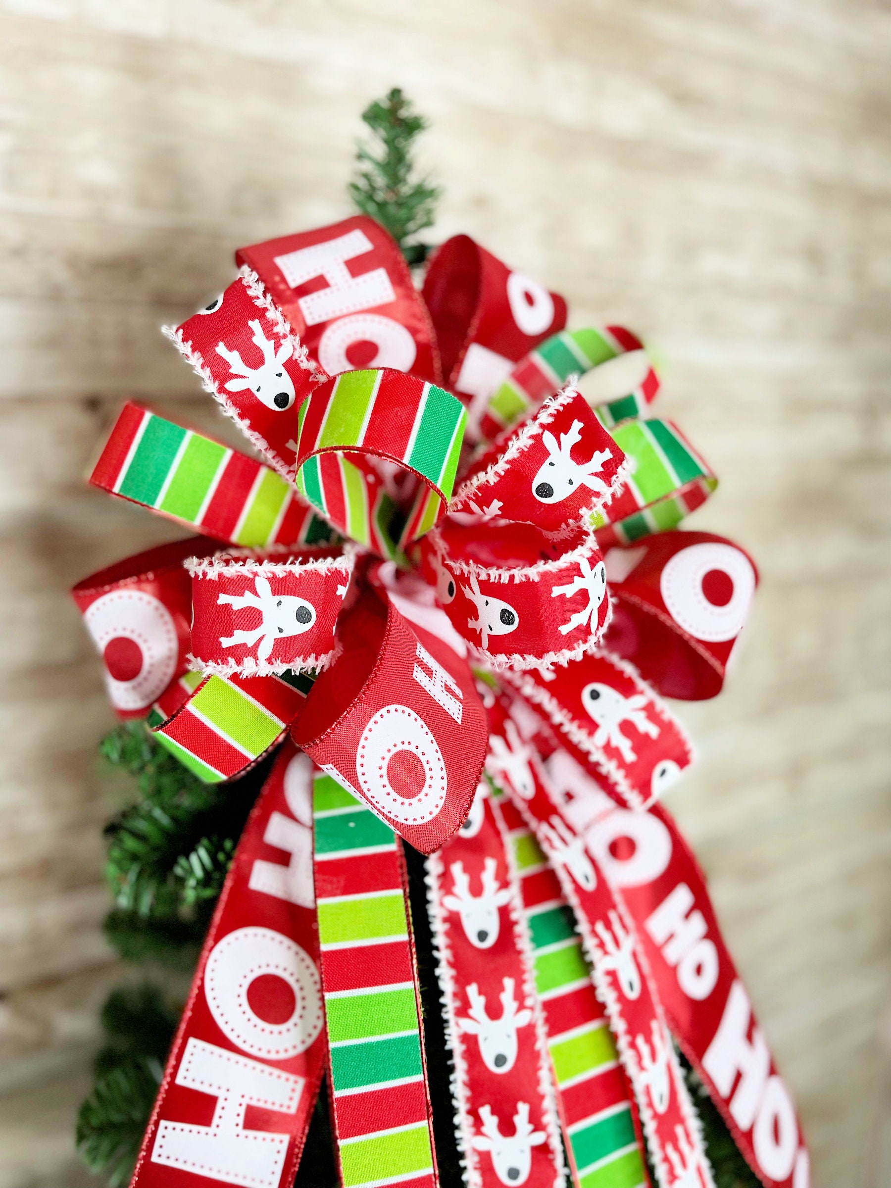 Three Ribbon Bows #christmas #christmastree #howto #xmasballin