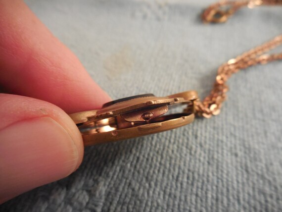 Vintage Gold Tone* Locket Pendant Necklace Black … - image 5