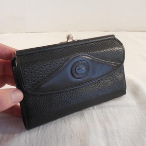 Vintage DOONEY & BOURKE USA Black All Weather Leather Kiss Lock Coin Purse Checkbook Wallet DB7