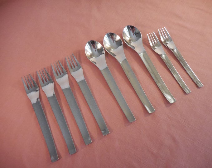 Mikasa PROFILE 1810 Stainless MODERNIST MCM Style Flatware 9 Pieces